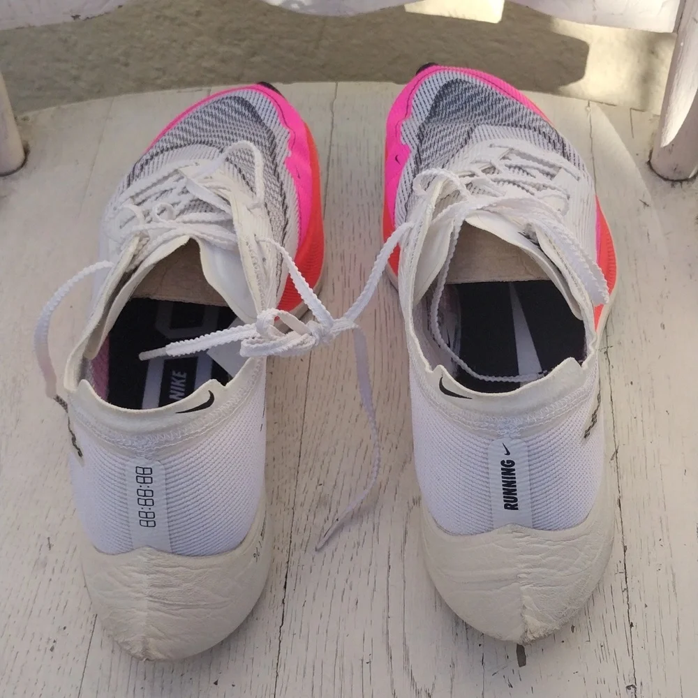 Nike  ZoomX Vaporfly Next %2  Women's Athletic Shoes - White and Pink 9.5